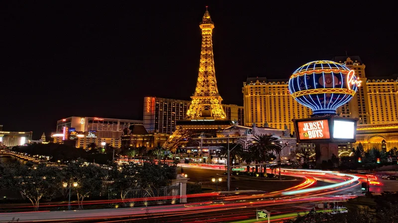 B52 game bài đổi thưởng là gì: Top Game Bắn Cá Hay Nhất 2026 - Casino Trực Tuyến Uy Tín | las vegas,  eiffel tower,  buildings,  architecture,  illuminated,  city lights,  motion blur,  long exposure,  casino,  city,  cityscape,  downtown,  night,  gambling,  hotel,  usa,  night photography,  las vegas,  las vegas,  las vegas,  las vegas,  las vegas,  casino,  casino,  hotel